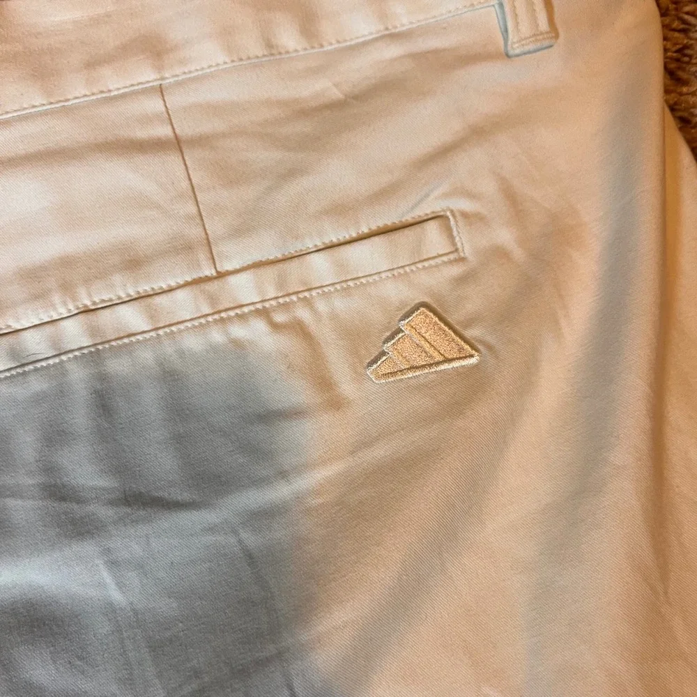 Adidas Mens‎ Golf Shorts Chino Style Light Green Size 42x30